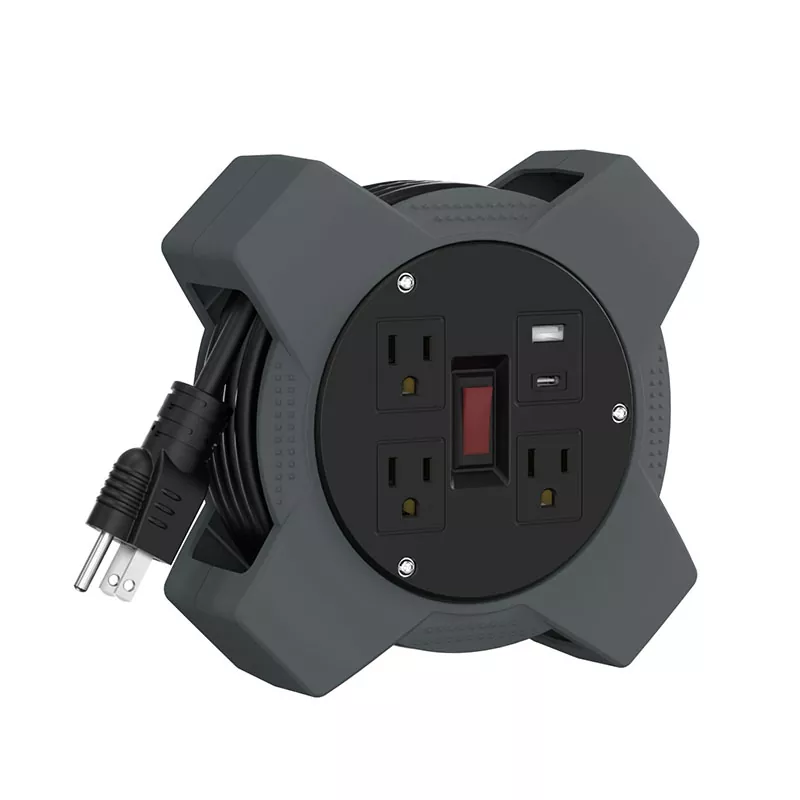 3 výstupy Usb naviják s plastovým kabelem 20 stop